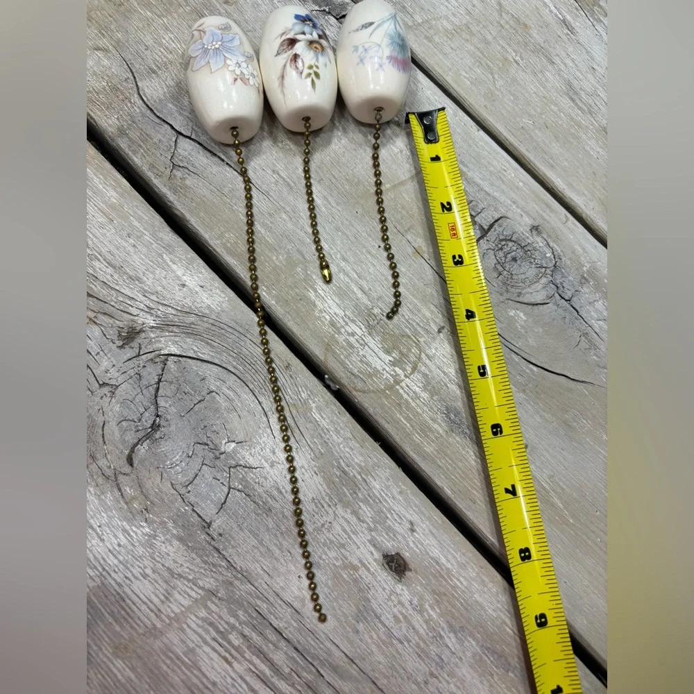 3 Vintage Ceiling Fan Pulls. Porcelain 2”T Farmhouse | 1980s | Floral EUC